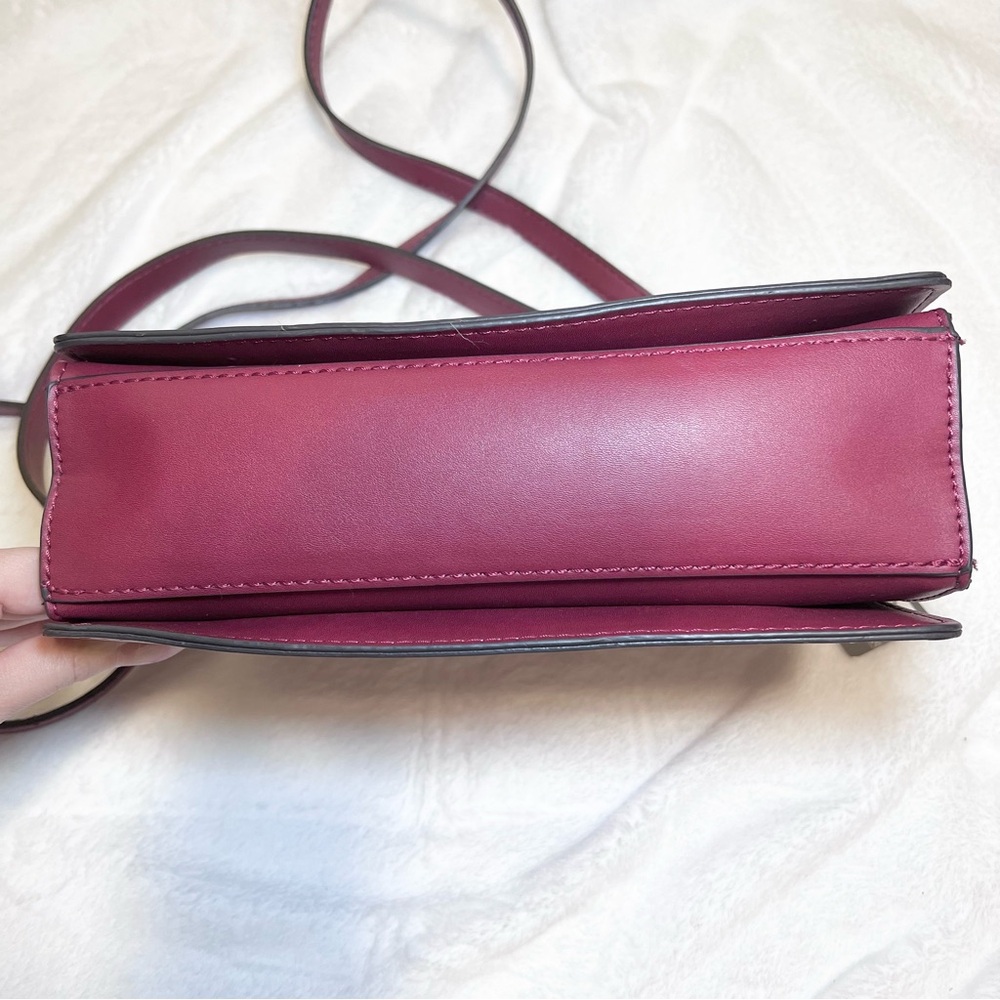 GUESS womens Evie Medium Shoulder Bag Purse Cranberry - Picture 12 of 14